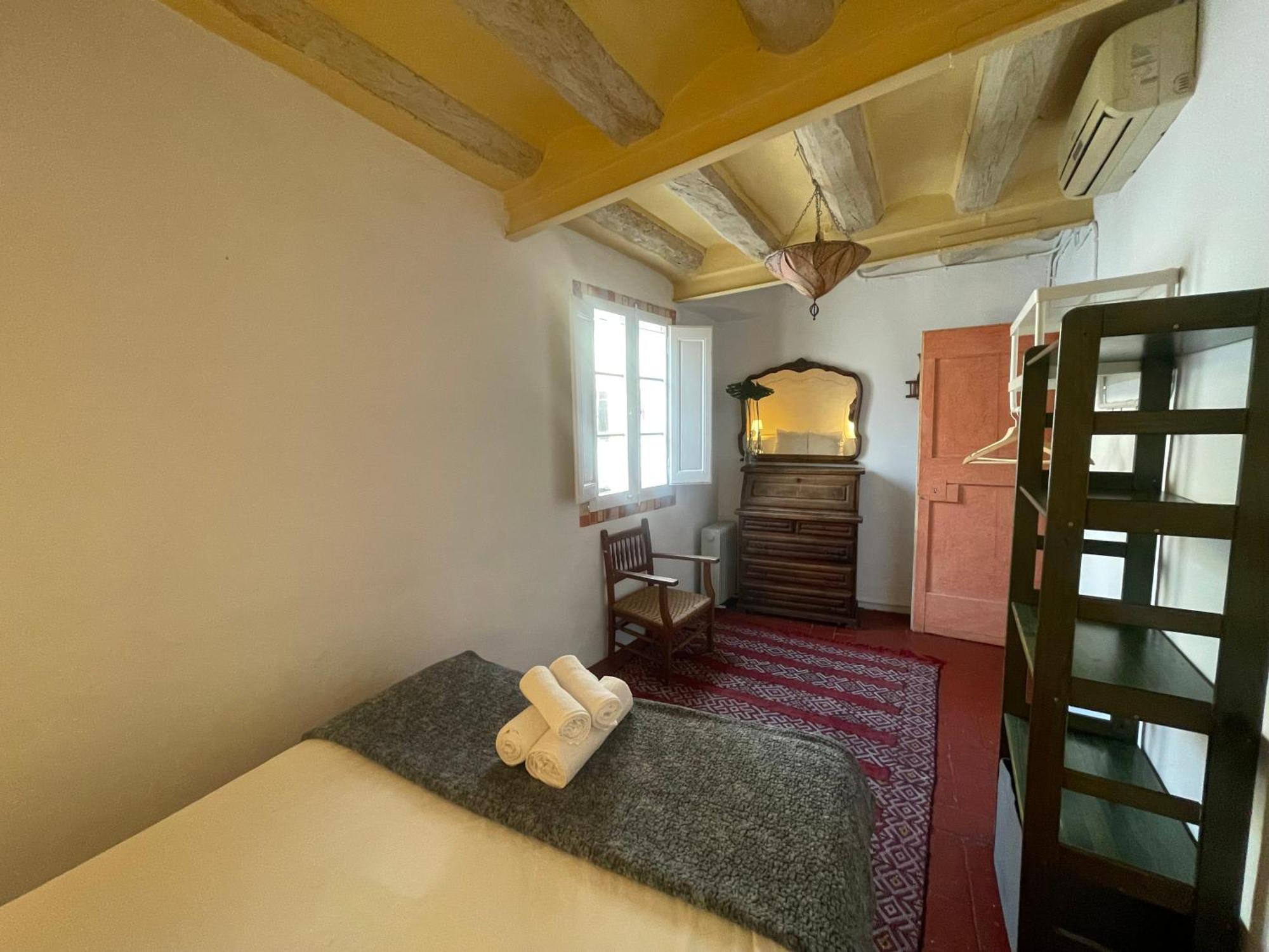 Original Duplex In The Center Of Barcelona — Photos 2